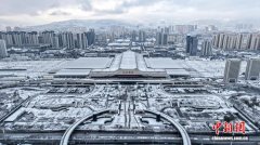 兰州迎今冬首场降雪